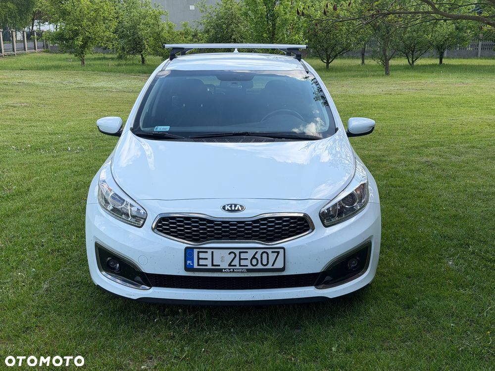 Kia Ceed 1.6 GDI Smart Plus - 5