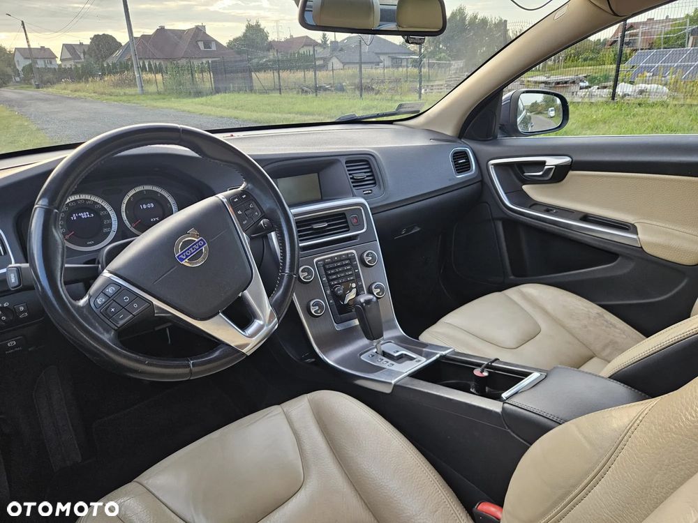 Volvo S60 D5 AWD Summum - 13