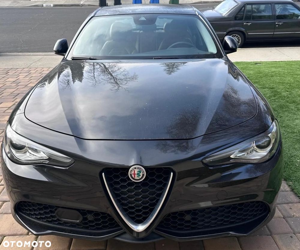 Alfa Romeo Giulia 2017 photo 4
