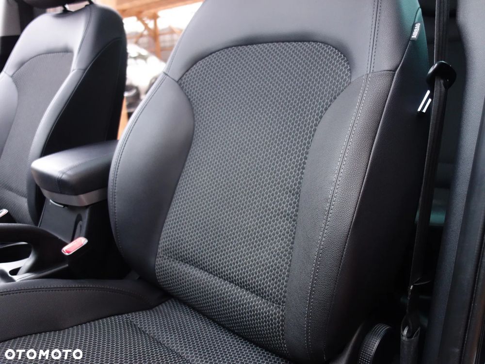 Hyundai ix35 2.0 2WD Style - 28