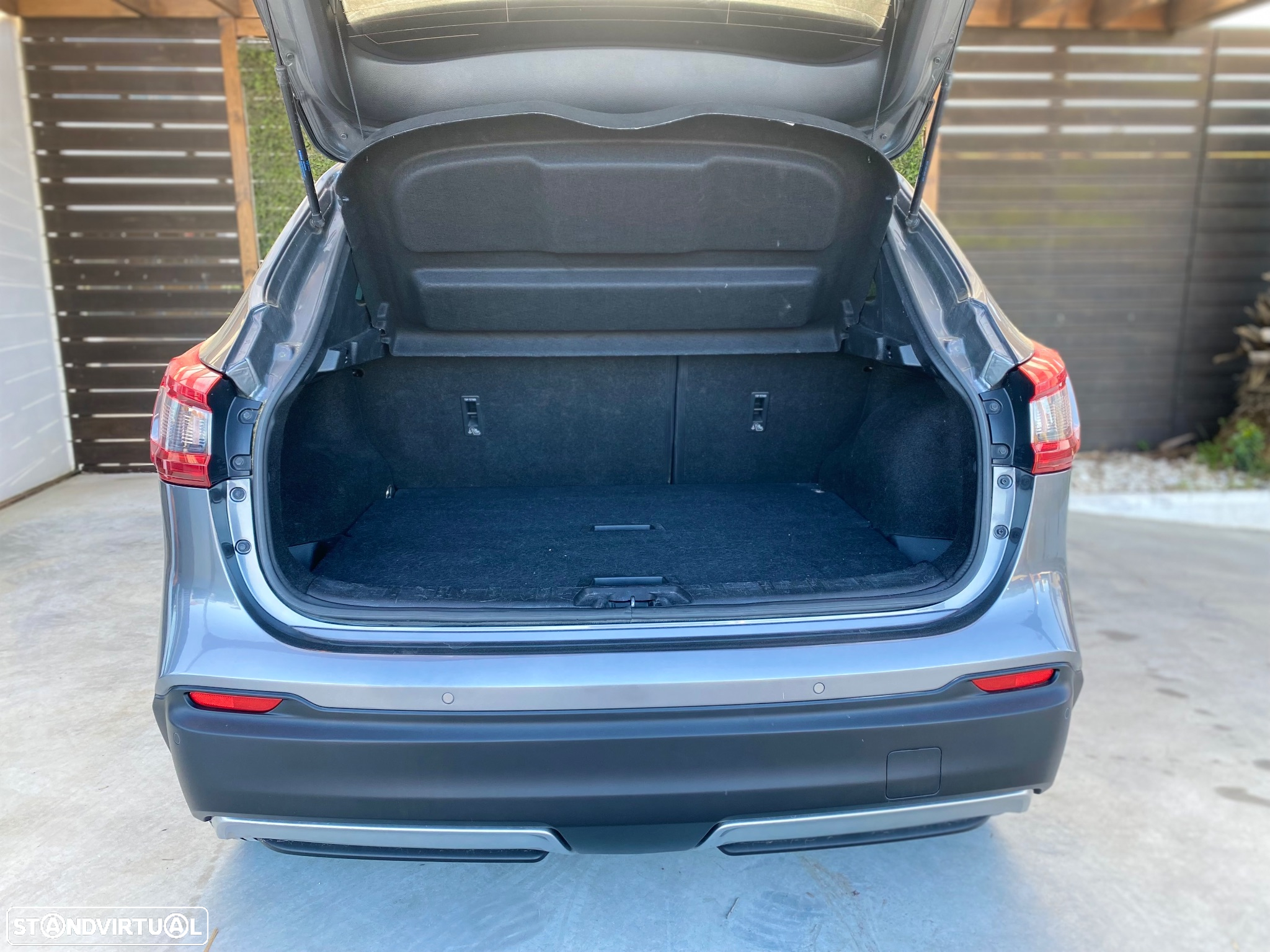 Nissan Qashqai 1.5 dCi N-Connecta - 14