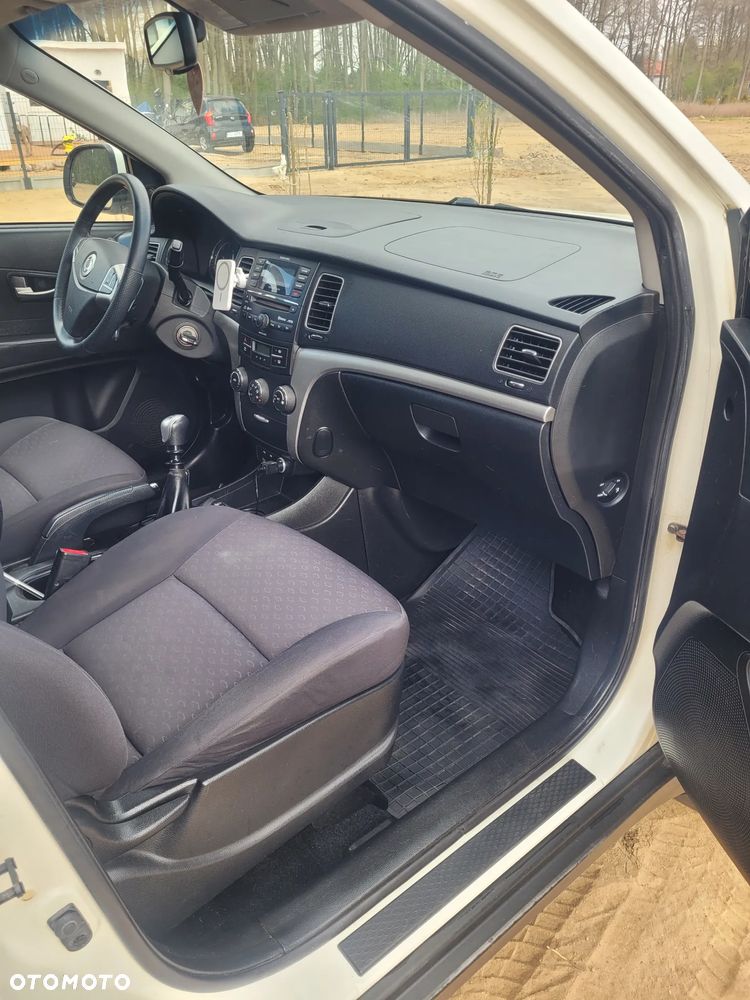 SsangYong/KGM Korando 2.0 E-XDi DPF 4WD Quartz - 24