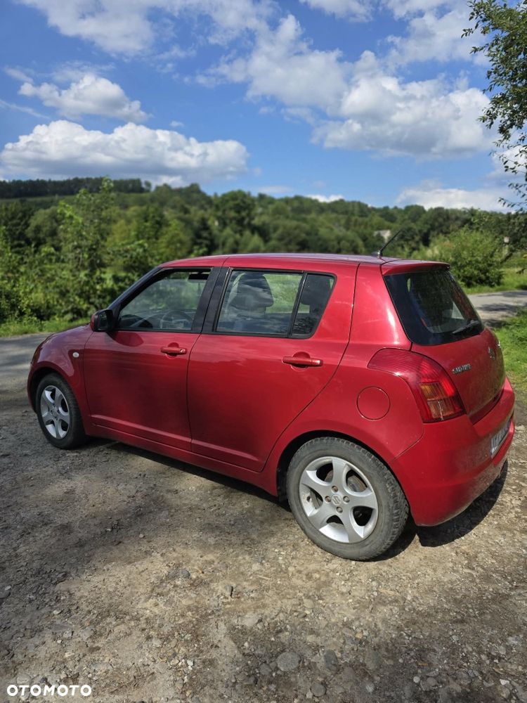 Suzuki Swift - 6
