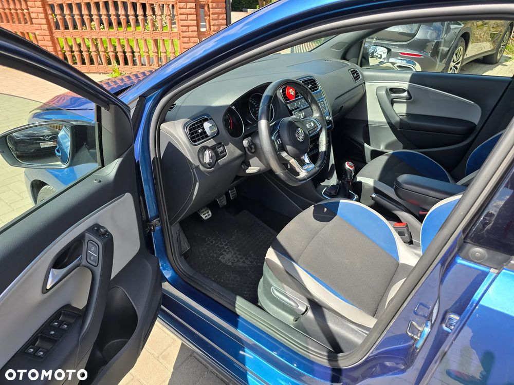 Volkswagen Polo - 8