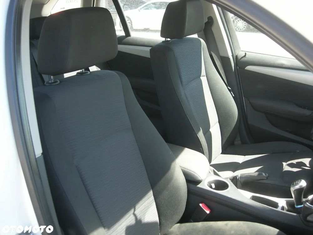 BMW X1 sDrive18d - 24
