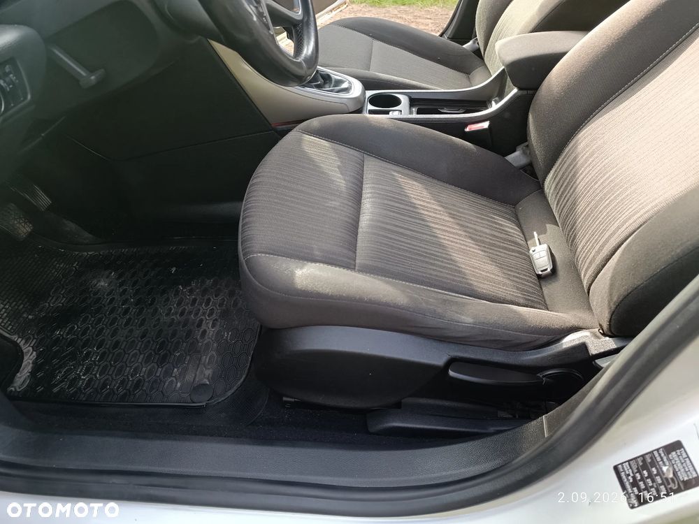 Opel Astra 1.7 CDTI - 22