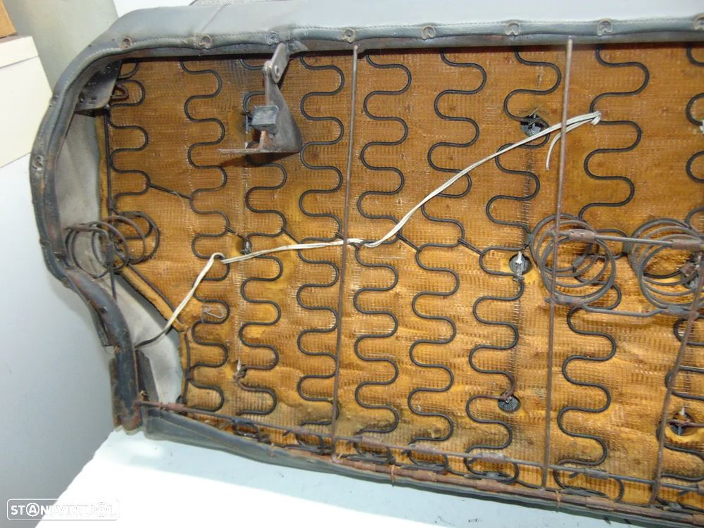 Renault 4L banco traseiro - 10