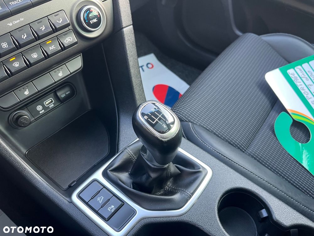 Kia Sportage 1.7 CRDI Business Line L 2WD - 18