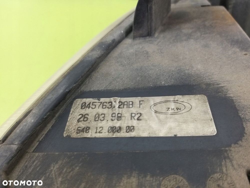 Reflektor lampa przód prawa Chrysler Voyager III 95-00 R 04576312AB - 2