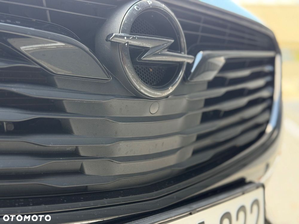 Opel Insignia ver-2-0-bitrb-d-4x4-automatik-exclusive - 32