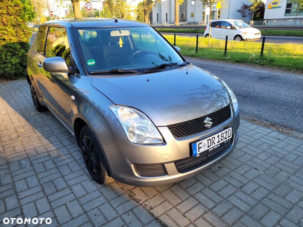 Suzuki Swift 1.3 Club - 2