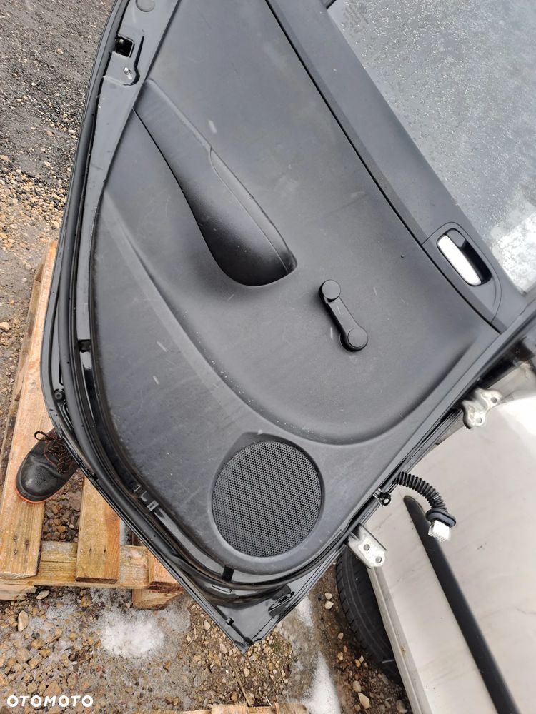 Hyundai I20 drzwi kompletne kod lakieru FR czarne - 22