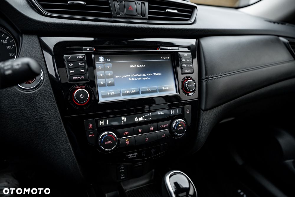 Nissan X-Trail 2.0 dCi ALL-MODE 4x4i Xtronic Tekna - 32