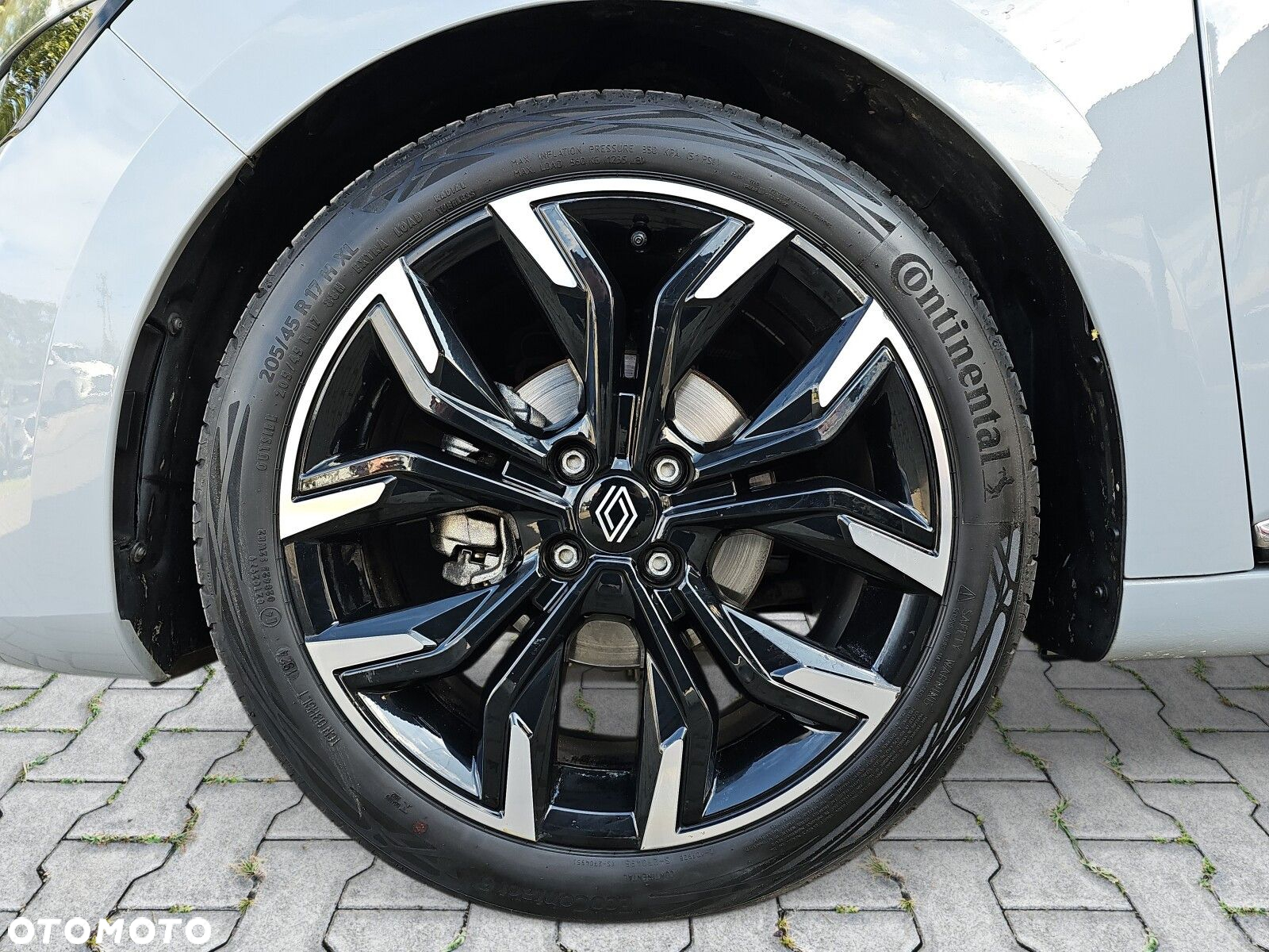Renault Clio - 10