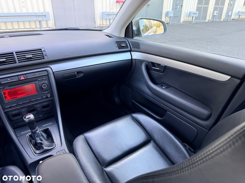 Audi A4 Avant - 27
