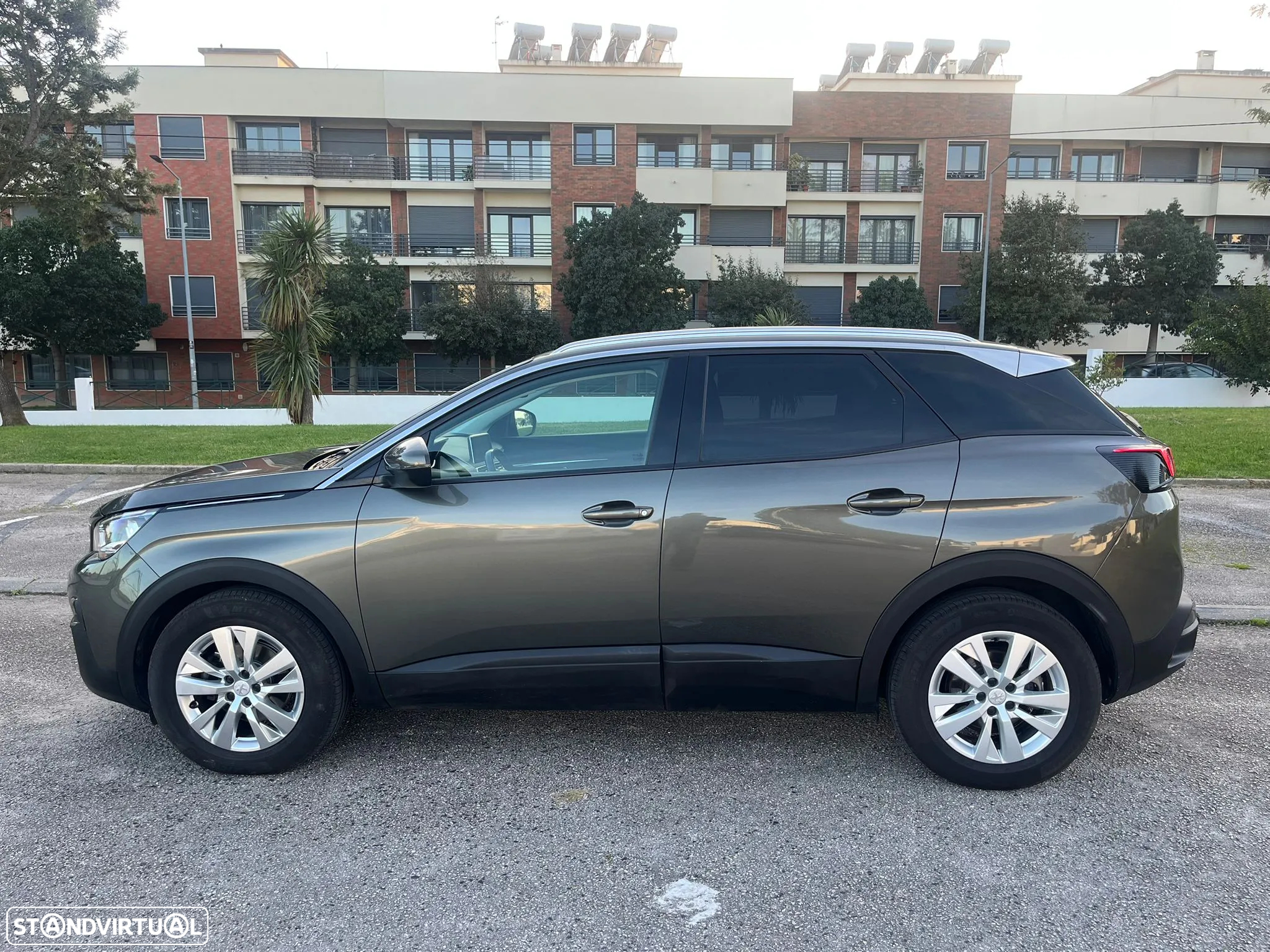 Peugeot 3008 1.5 BlueHDi Allure - 16
