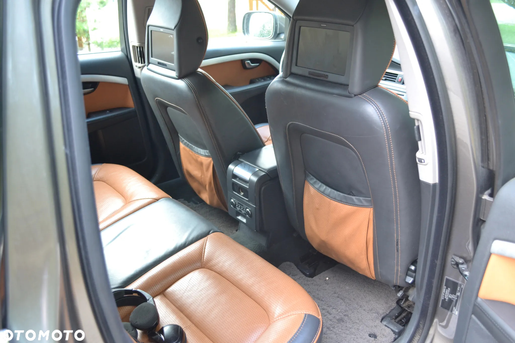 Volvo XC 70 D5 AWD Summum - 9