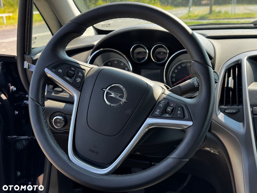 Opel Astra 1.6 EU6 - 24