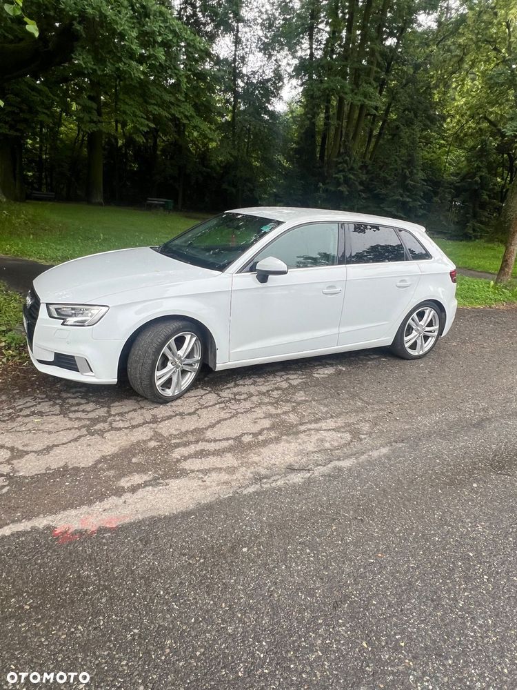 Audi A3 Sportback - 16