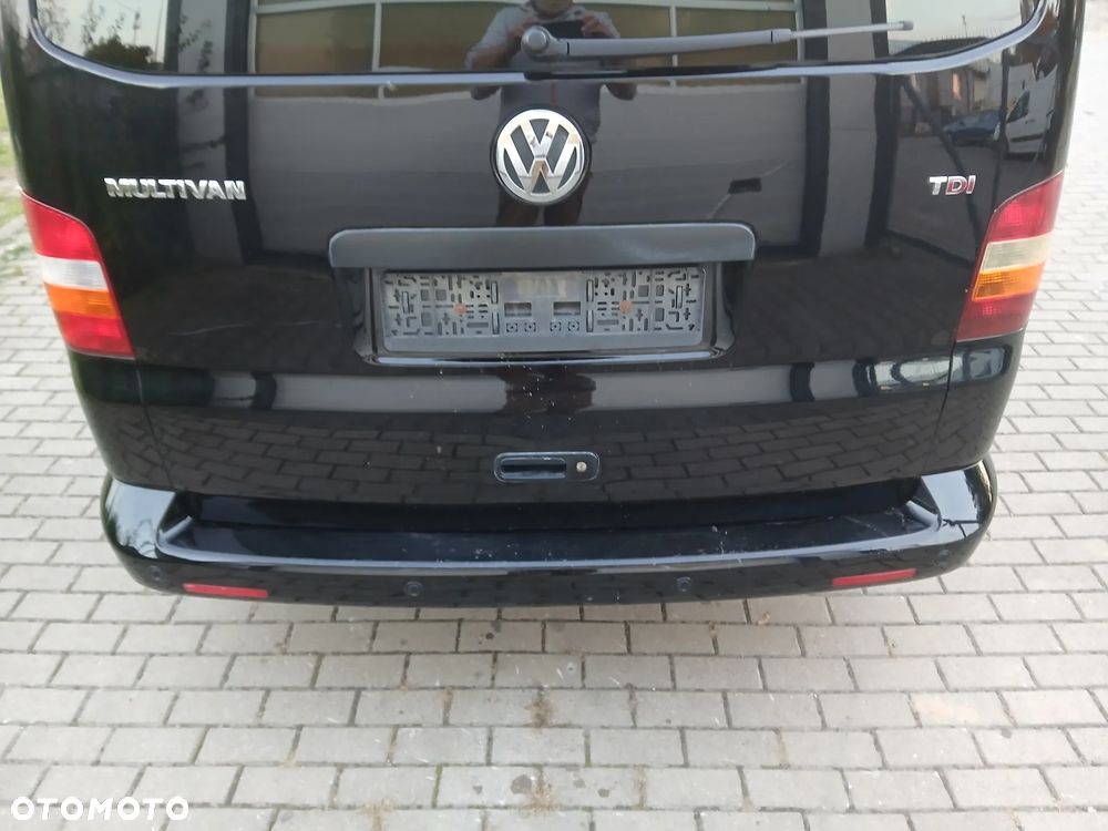 Volkswagen Multivan - 16