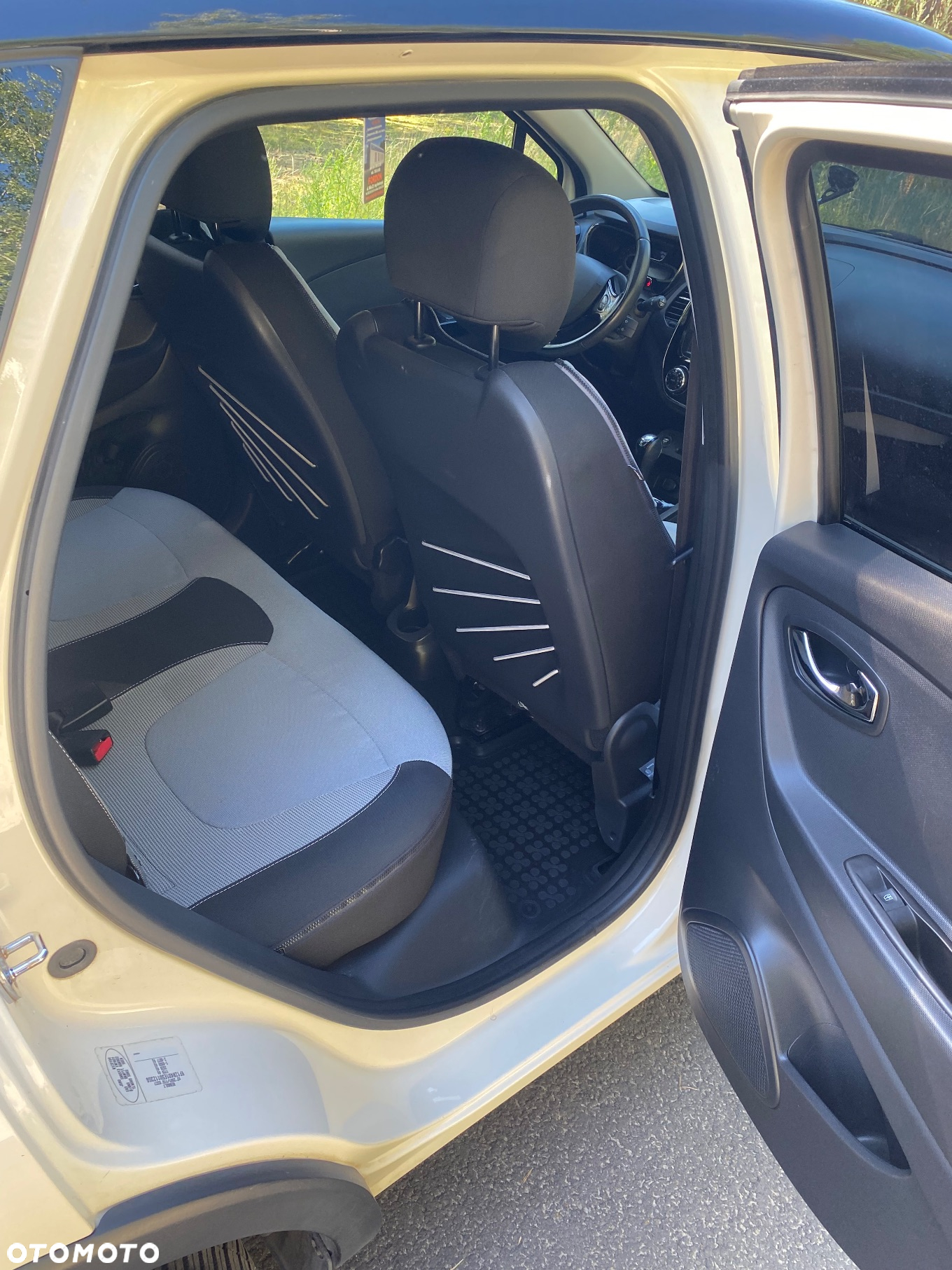 Renault Captur 1.2 TCe Intens EDC - 16