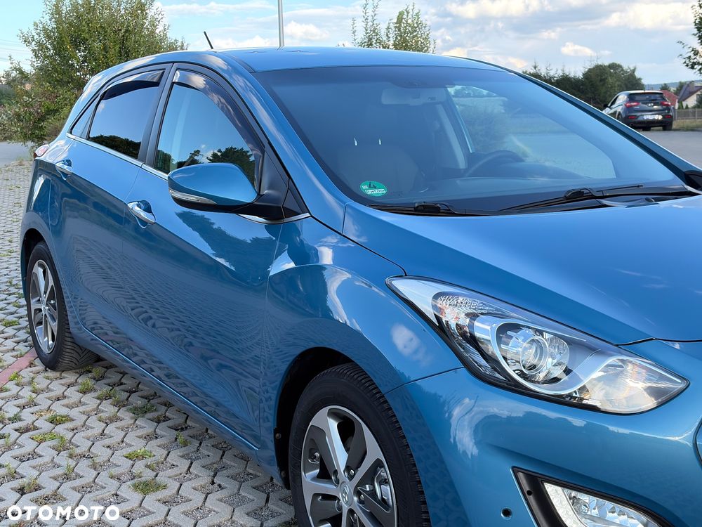 Hyundai i30 blue 1.6 CRDi DCT Style - 11