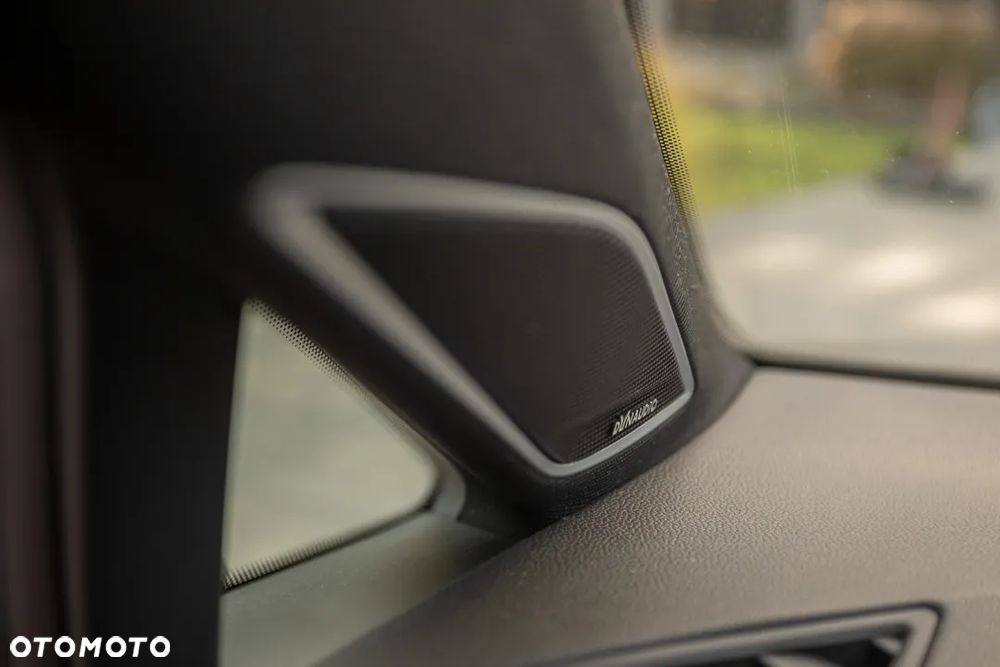 Volkswagen Golf - 27