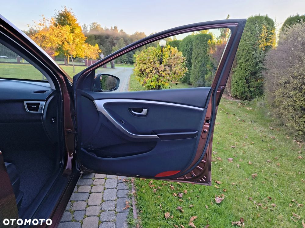 Hyundai i30 1.6 CRDi Style - 17
