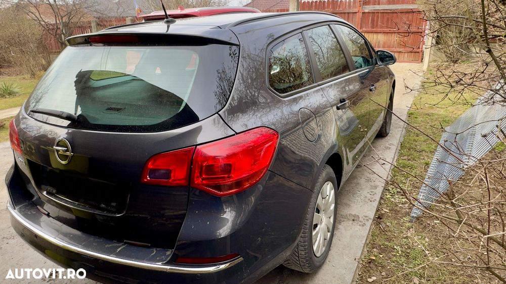 Opel Astra 1.6 ECOTEC Sport - 2