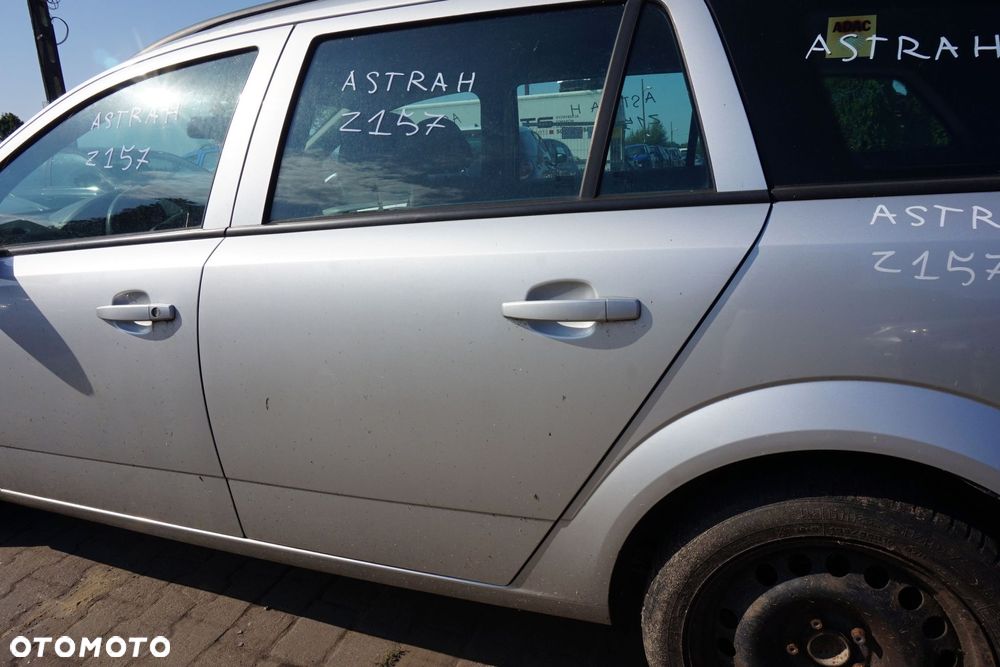 DRZWI TYLNE LEWE ASTRA III H KOMBI Z157  SREBRNY OPEL 2004-2006 - 4