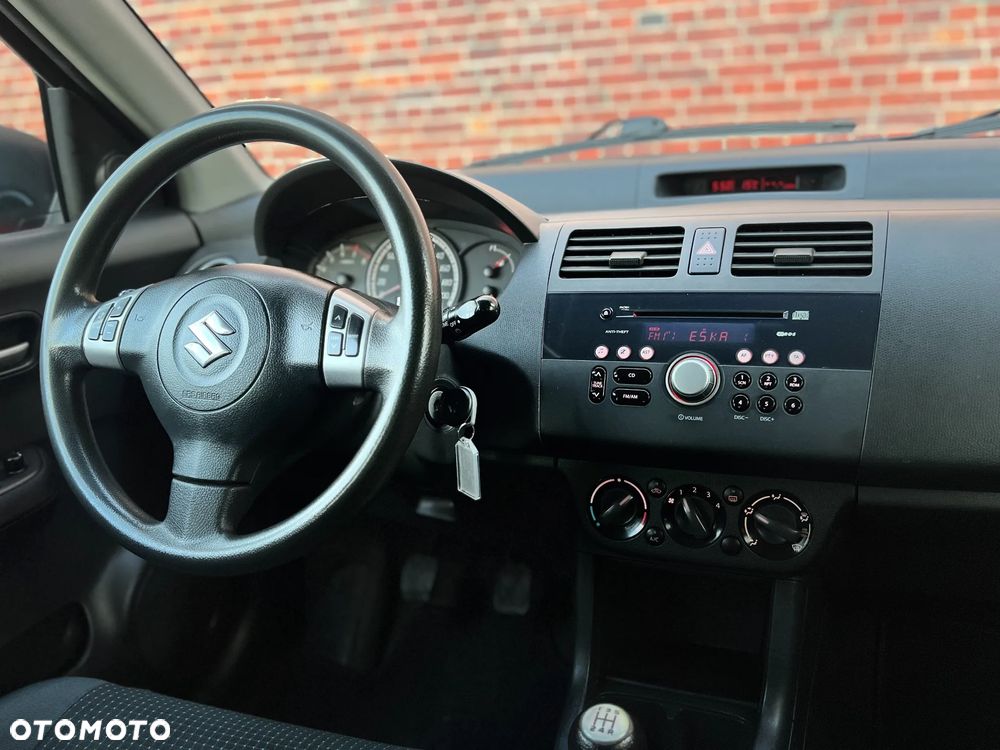 Suzuki Swift - 7