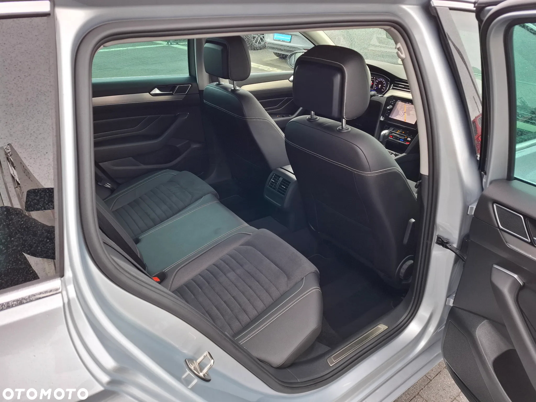 Volkswagen Passat 2.0 TDI EVO Elegance DSG - 8