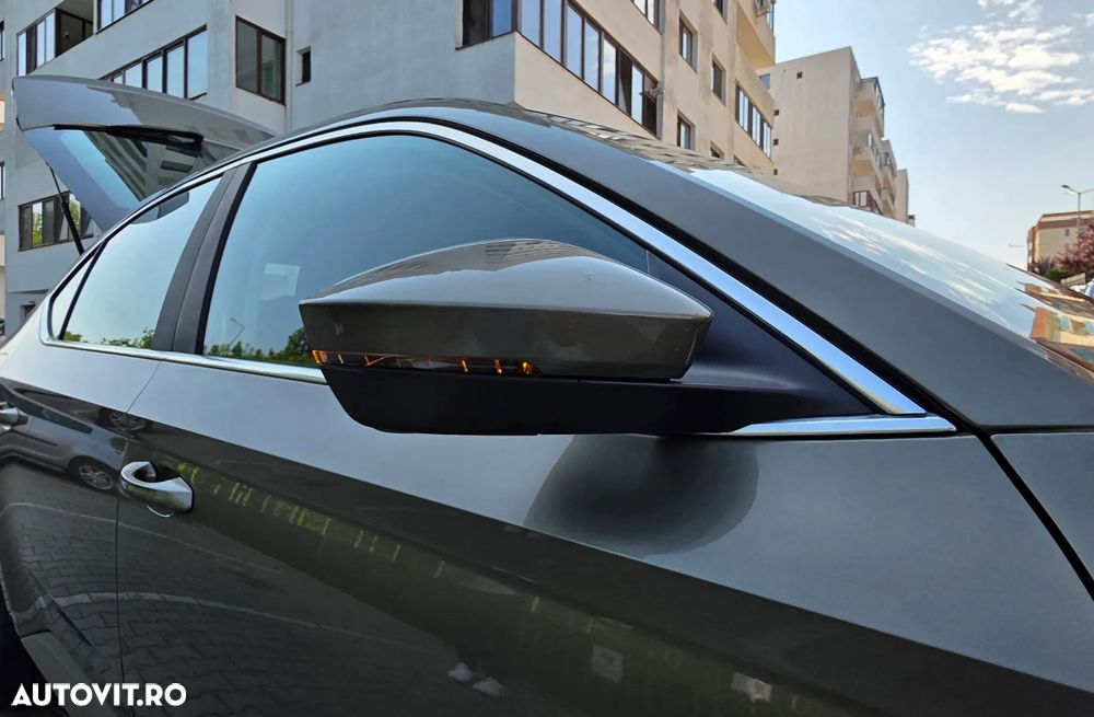 Skoda Superb 2.0 TDI Ambition - 17