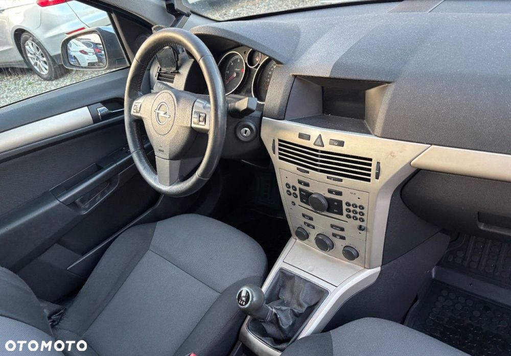 Opel Astra - 16