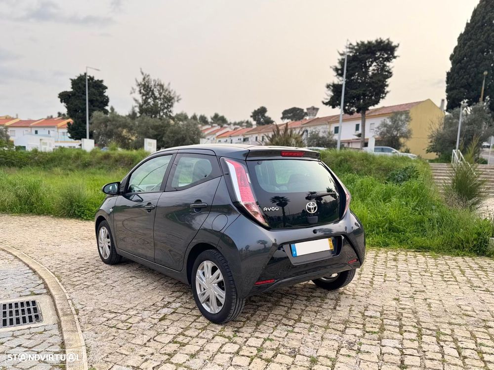 Toyota Aygo 1.0 X-Play - 3