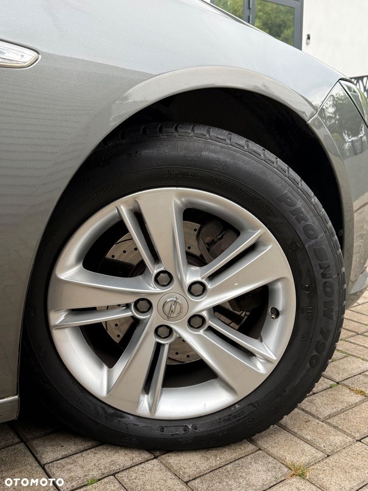 Opel Insignia - 19