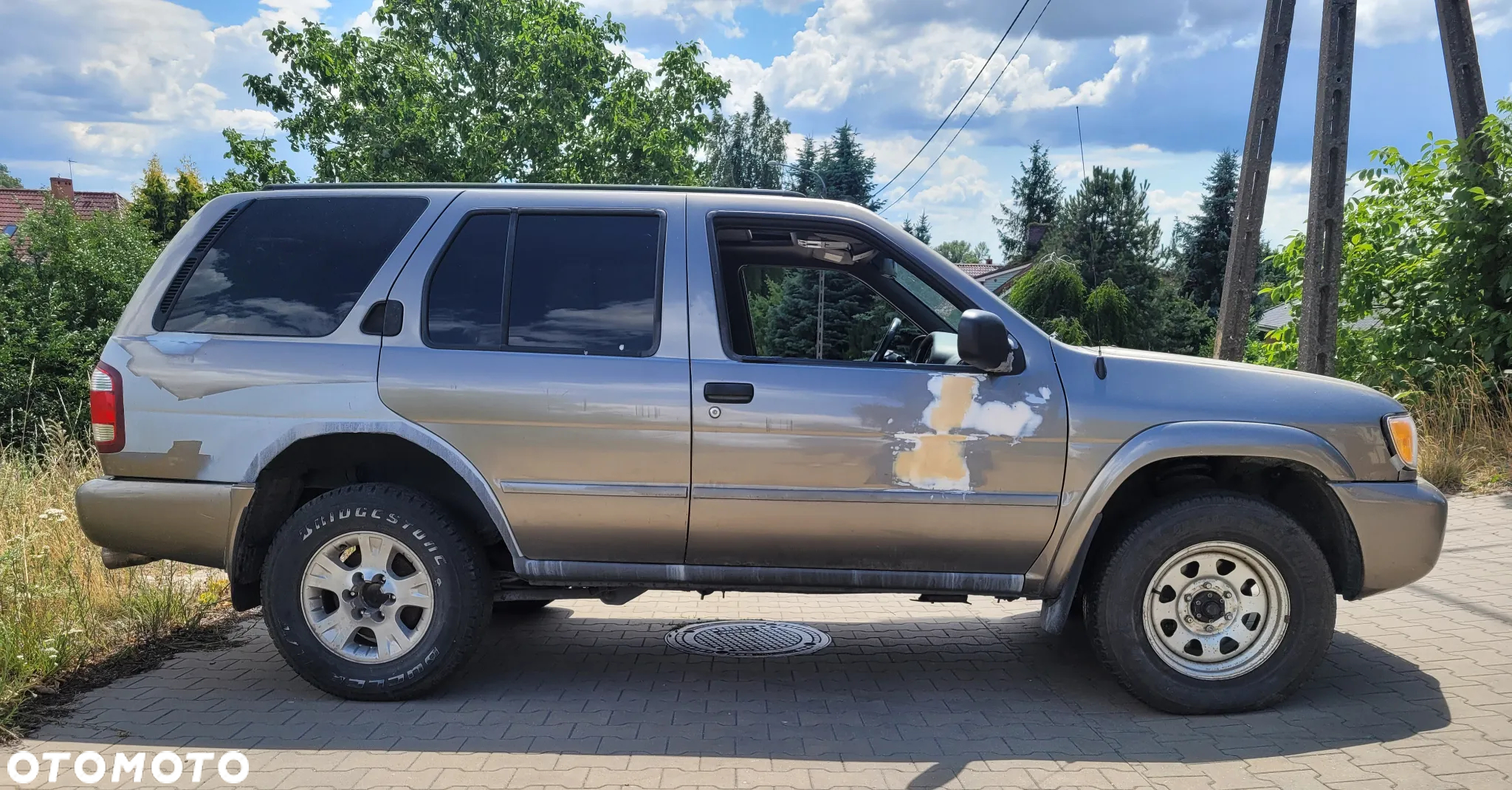 Nissan Pathfinder - 5