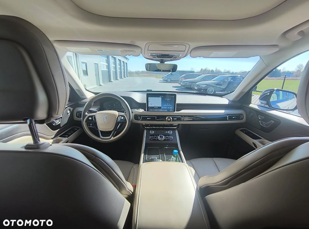 Lincoln Aviator - 13