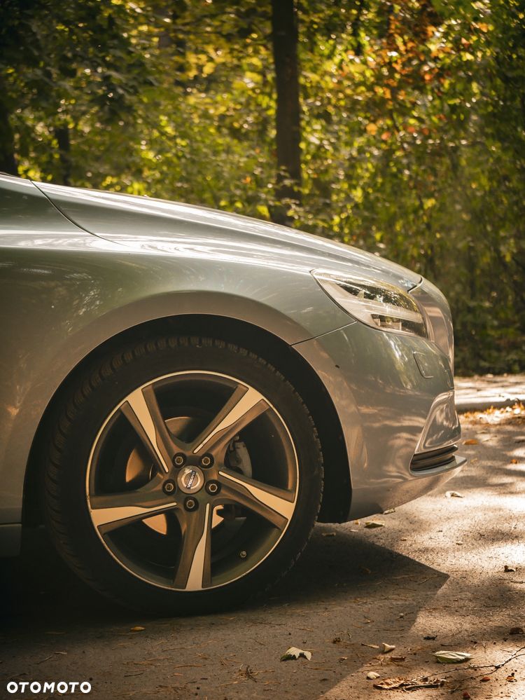 Volvo V40 D2 Momentum - 8