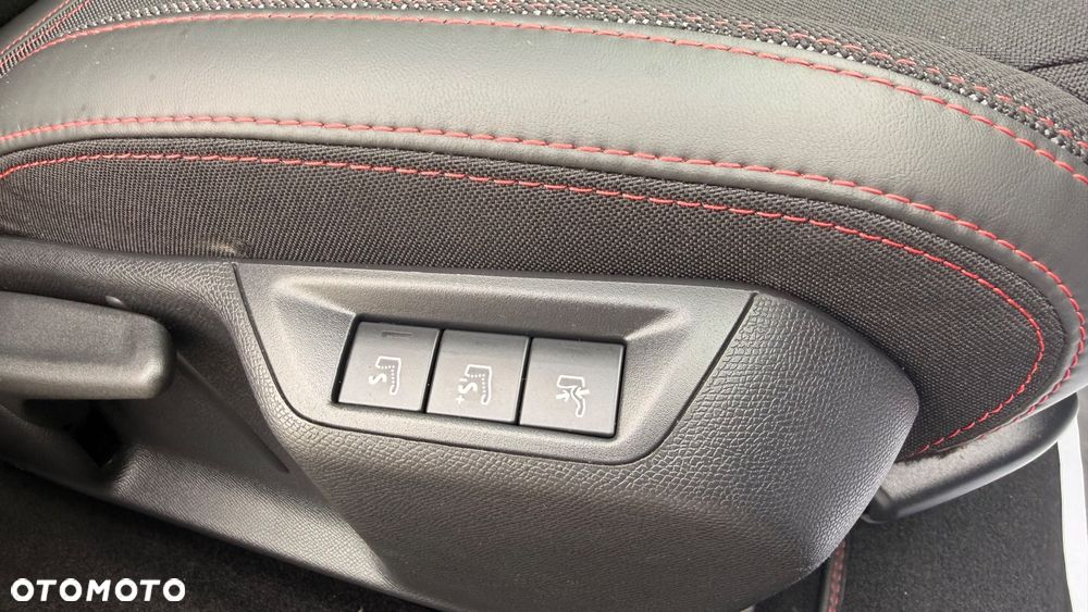Peugeot 308 PureTech 130 GPF EAT8 Stop & Start GT Pack - 28