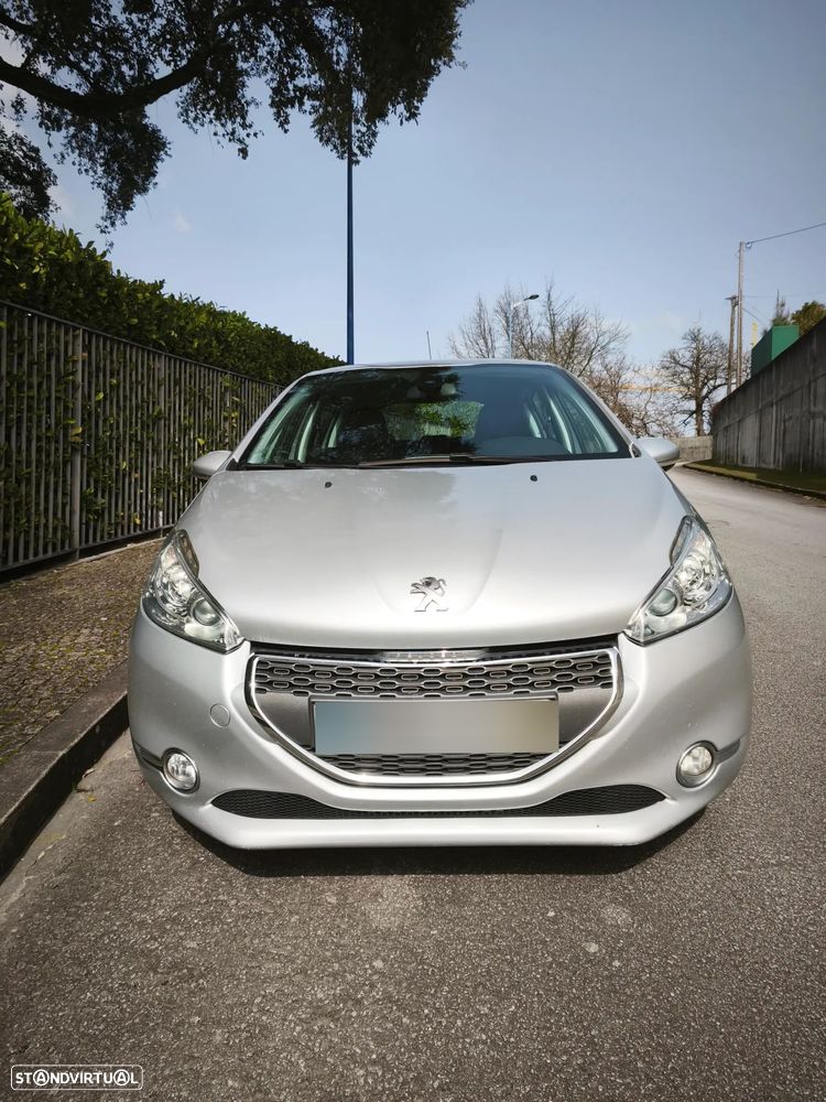 Peugeot 208 1.6 e-HDi Allure - 13