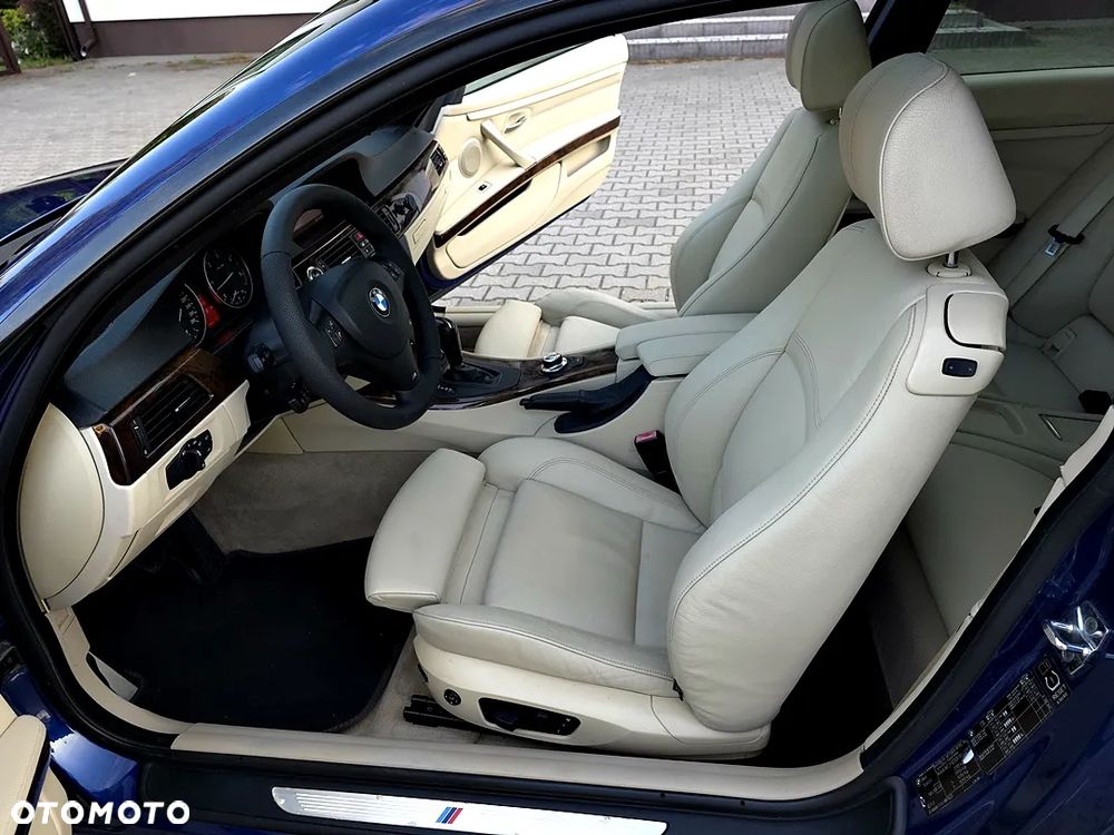 BMW Seria 3 330xd - 23