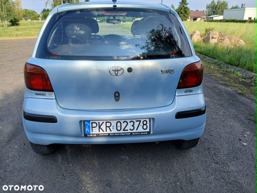Toyota Yaris 1.4 D-4D Base - 5