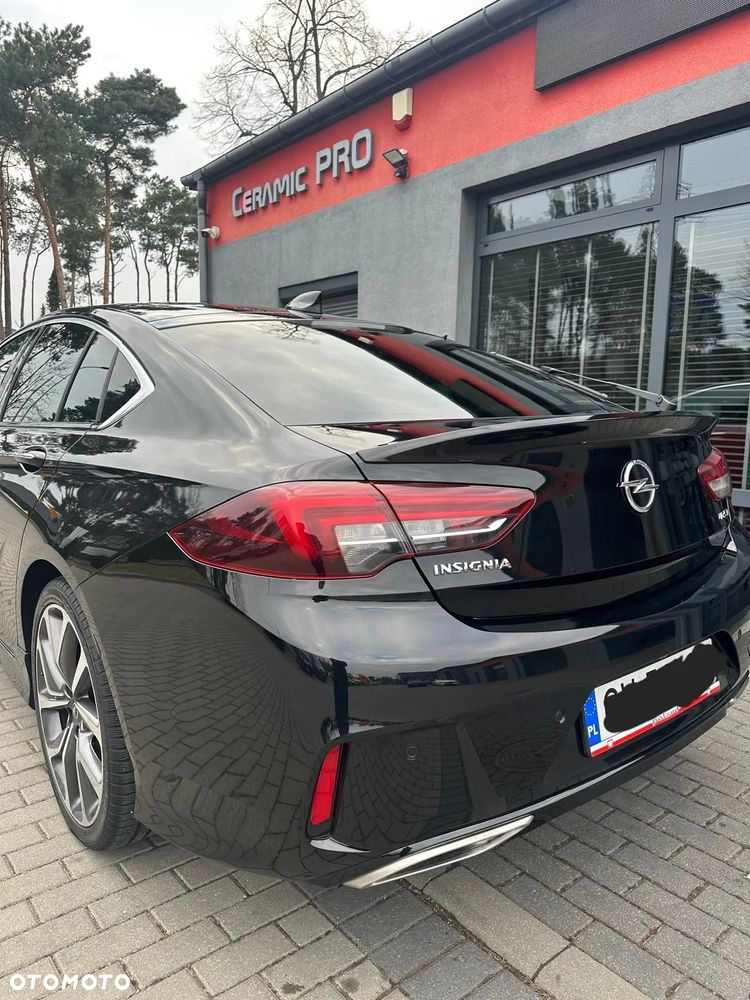 Opel Insignia 2.0 CDTI 4x4 GSi S&S - 11