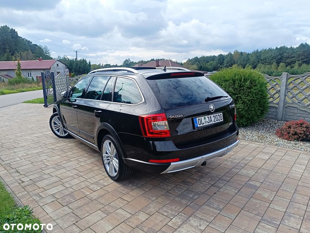 Skoda Octavia 2.0 TDI 4x4 DSG Scout - 39