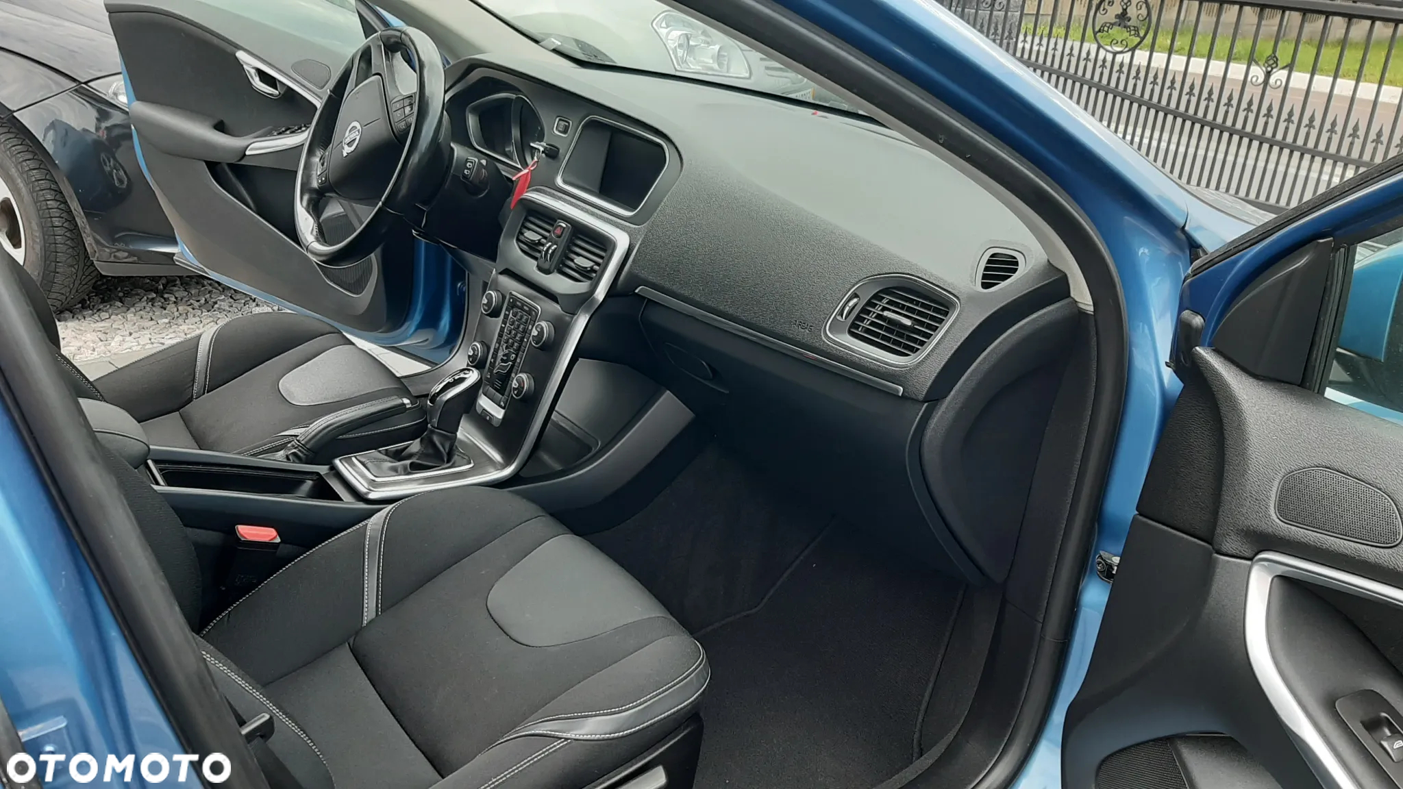 Volvo V40 T4 Momentum - 18