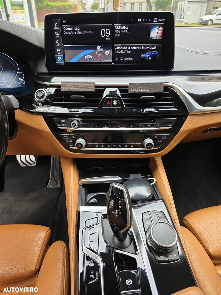 BMW Seria 5 530e Aut. M Sport Edition - 10