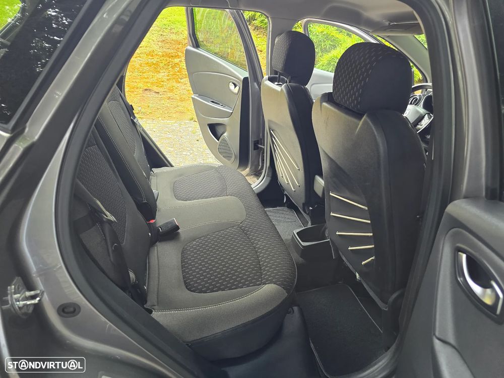 Renault Captur 1.5 dCi Exclusive - 9