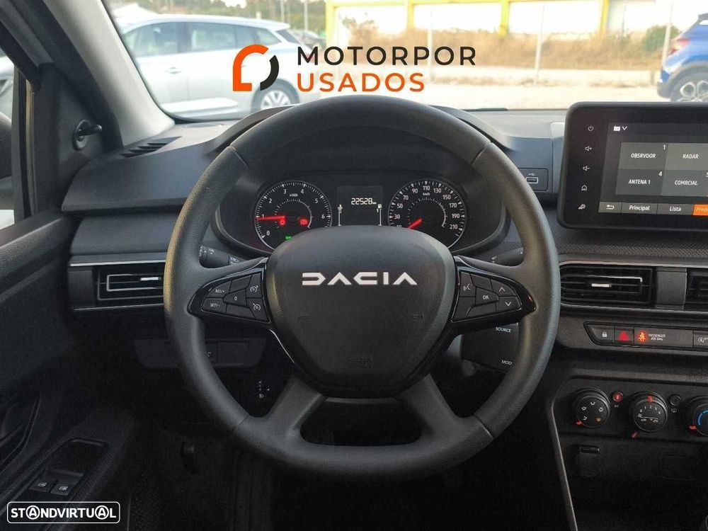 Dacia Sandero 1.0 SCe Essential — fotografia 16