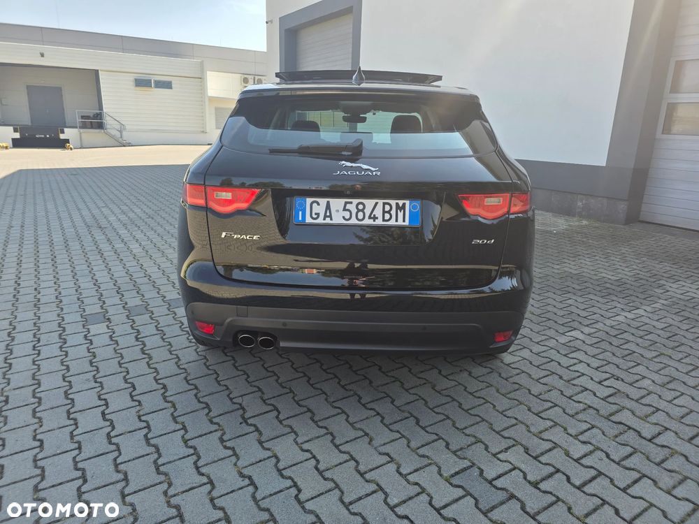 Jaguar F-Pace 2.0 i4D AWD Prestige - 9